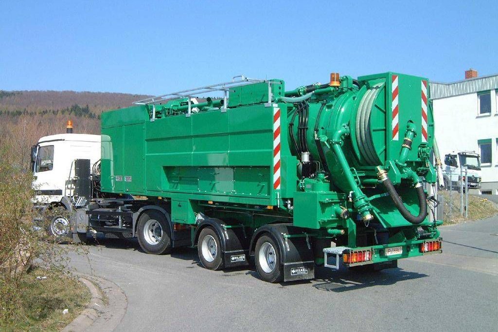Řezačka RotaCut na tankeru 