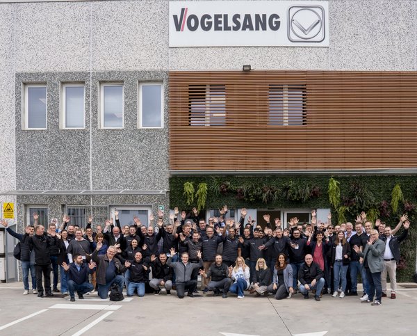 Foto di gruppo dell'ESM 2025