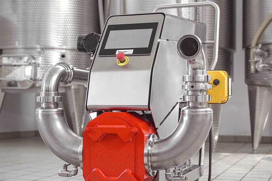 Flexible and mobile: Vogelsang launches newly designed wine pump
