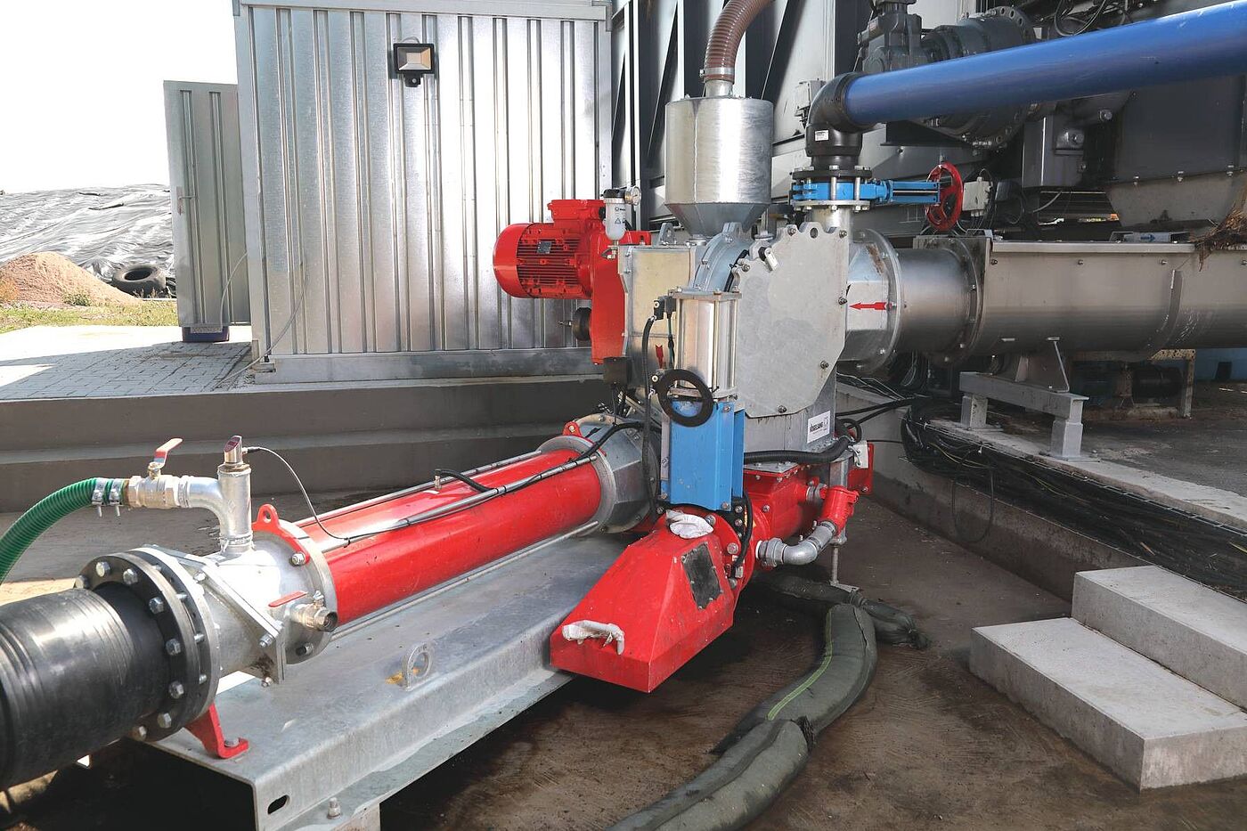 Debris Removal System (DRS) in combination with a PreMix for biogas applications