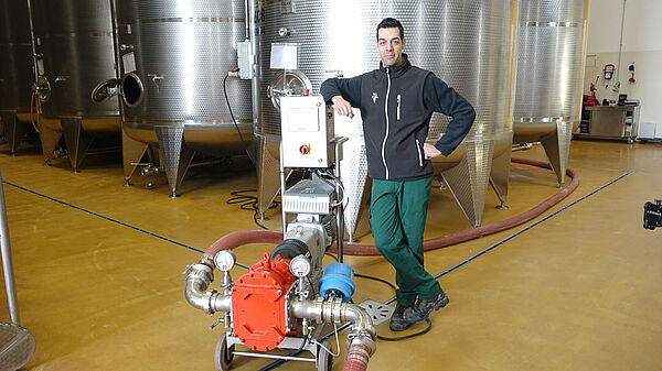 WinePump by Vogelsang - Andrea Zannoni, Weinbautechniker des Weinguts Val D‘Oca